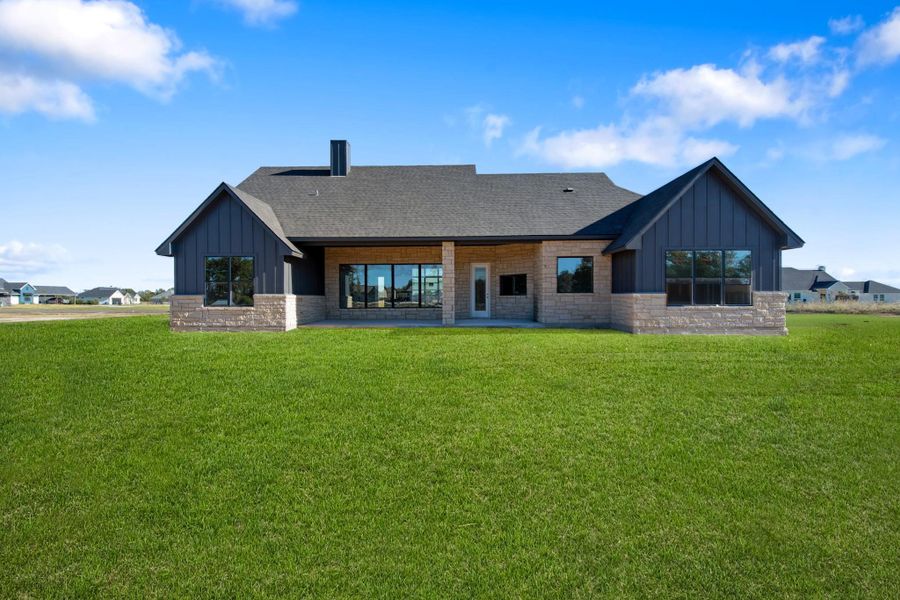 Exterior details and patio area of a home in , Bryan (Image 3).