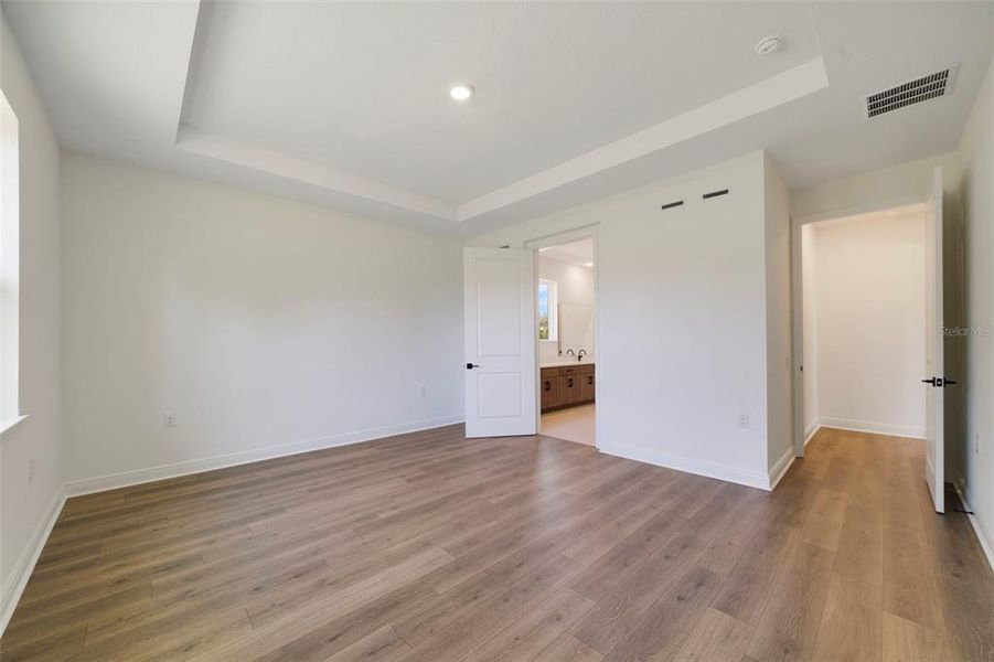 Spacious, unfurnished interior of a new home in Acuera Estates, Apopka (Image 23).