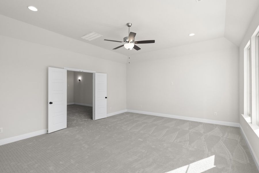 Spacious, unfurnished interior of a new home in Estates at Rockhill, Frisco (Image 25). Spacious, unfurnished interior of a new home in Estates at Rockhill, Frisco (Image 25).