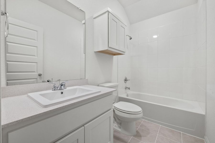 Furnished interior view inside a new home in Trinity Ranch, Elgin (Image 16).