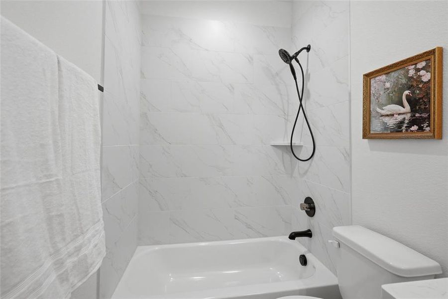 Image 37 of a home in .