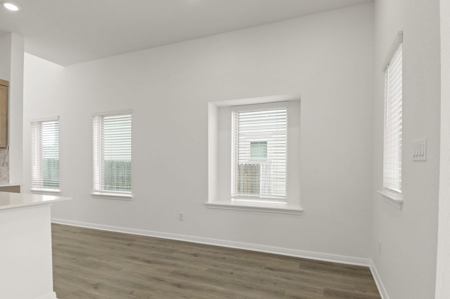 Spacious, unfurnished interior of a new home in Blanco Vista, San Marcos (Image 26).