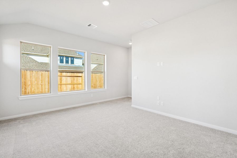 Spacious, unfurnished interior of a new home in Escondido 50' Homesites, Magnolia (Image 31).