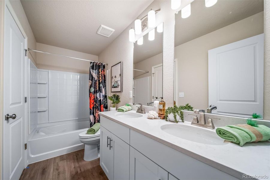 Furnished interior view inside a new home in , Aurora (Image 23).