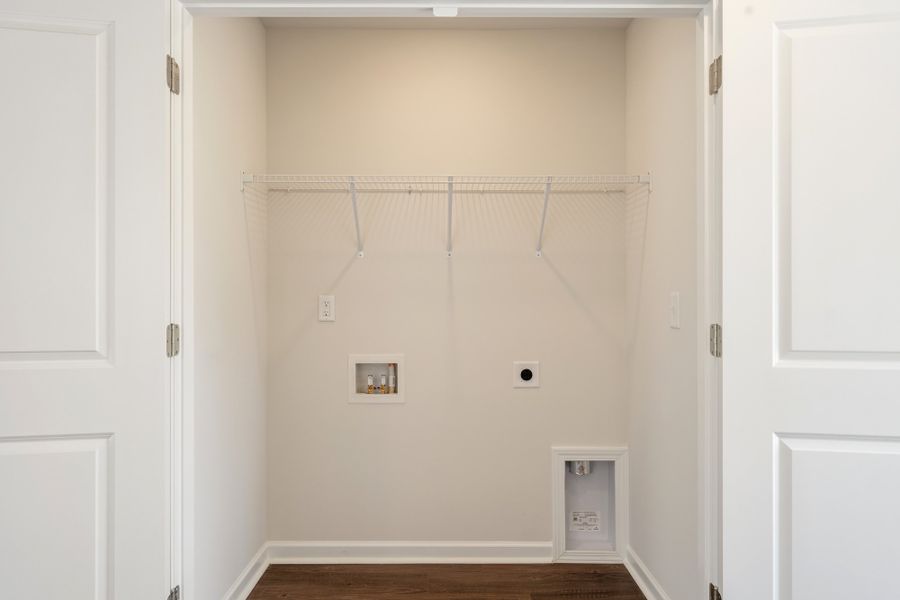 Spacious, unfurnished interior of a new home in Evergreen, Spartanburg (Image 17).