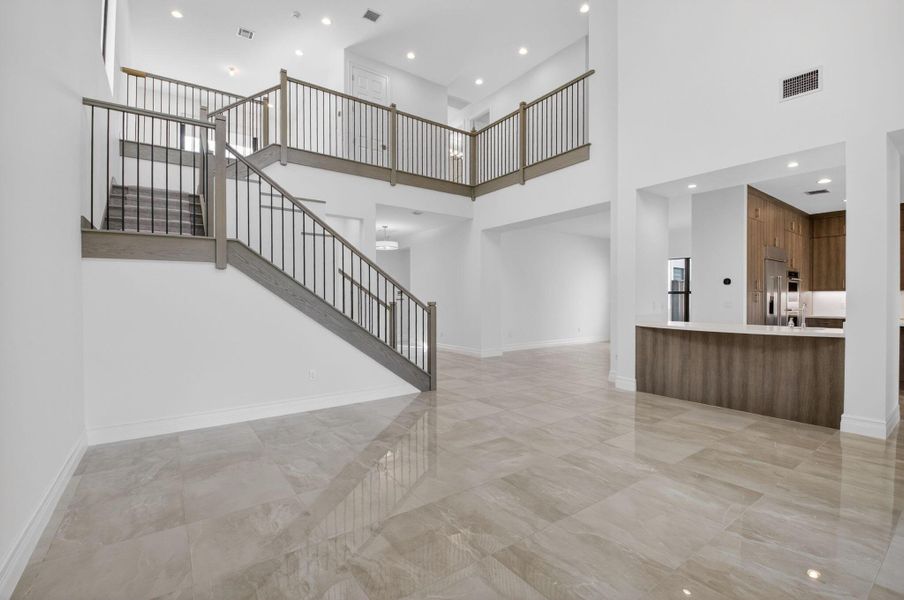 Spacious, unfurnished interior of a new home in , Boca Raton (Image 55).