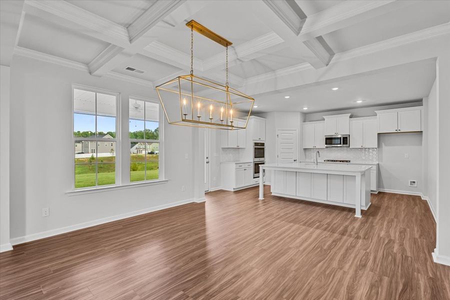 Spacious, unfurnished interior of a new home in Fieldstone, Lexington (Image 26).