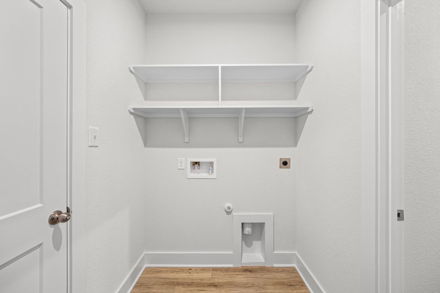 Spacious, unfurnished interior of a new home in Hartrick Ranch, Temple (Image 9).
