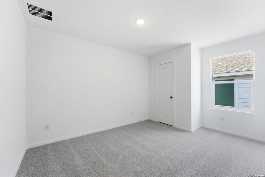 Spacious, unfurnished interior of a new home in , New Braunfels (Image 22).