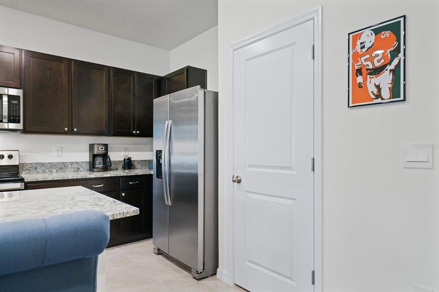 Furnished interior view inside a new home in , Apollo Beach (Image 9).