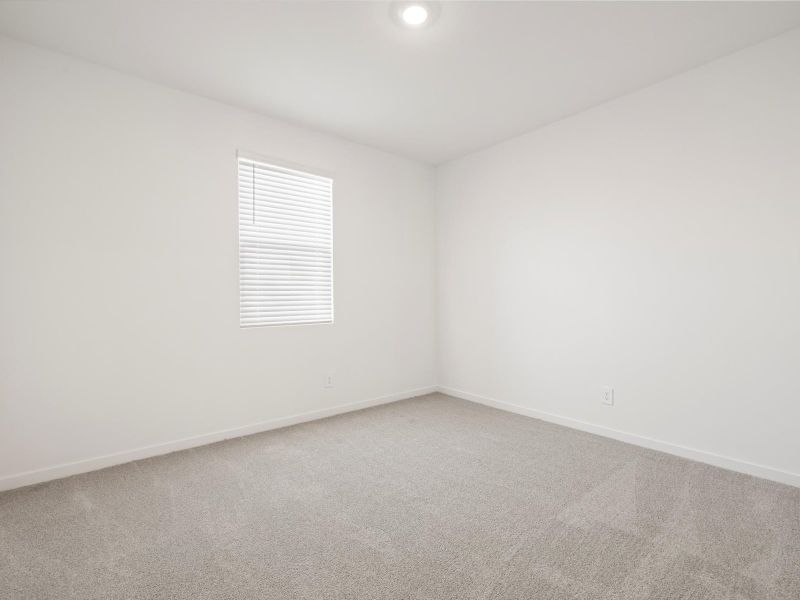 Spacious, unfurnished interior of a new home in Bella Vista Farms Reserve Series, San Tan Valley (Image 12).