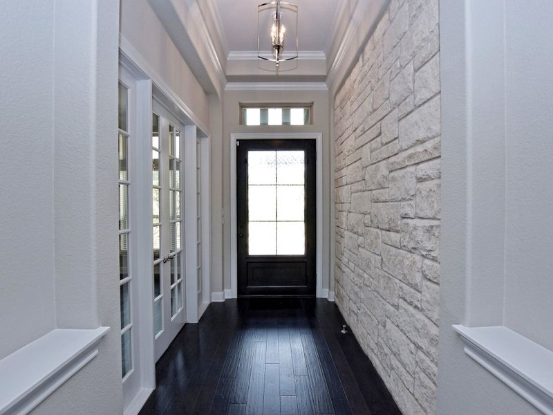 Representative unfurnished interior of a home built from the San Simeon II by Giddens Homes in Clearwater Ranch, Liberty Hill (Image 73).