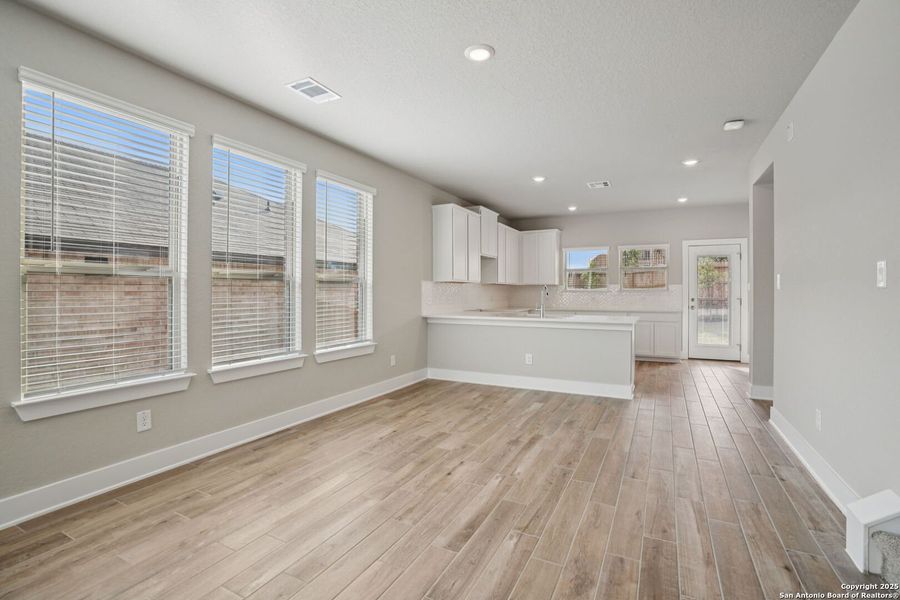 Spacious, unfurnished interior of a new home in Kallison Ranch, San Antonio (Image 32).
