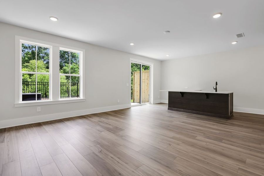 Spacious, unfurnished interior of a new home in Echo Park, Suwanee (Image 36). Spacious, unfurnished interior of a new home in Echo Park, Suwanee (Image 36).