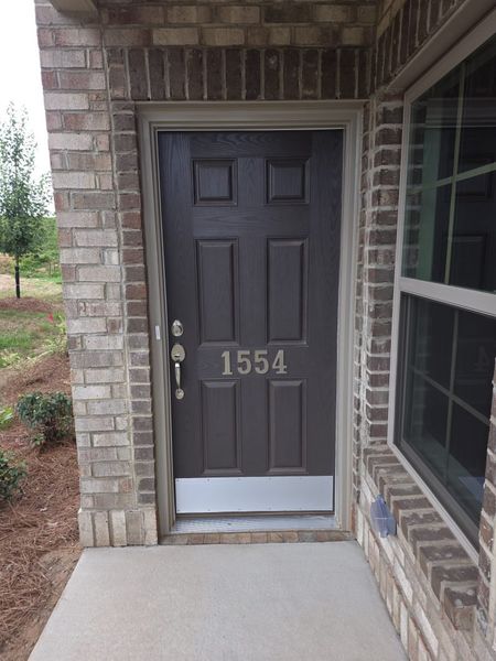 Exterior details and patio area of a home in Northborough, Colfax (Image 3).