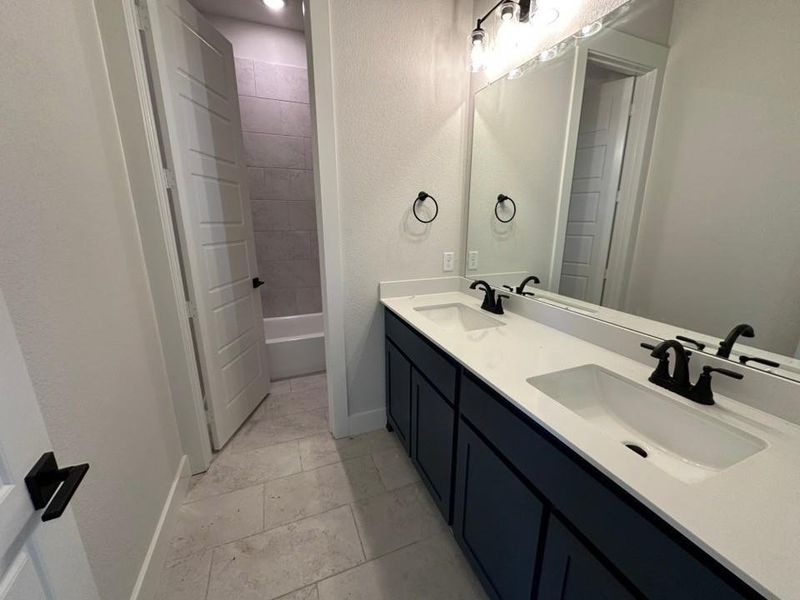 Furnished interior view inside a new home in Eagle Ridge Estates, Weatherford (Image 6). Furnished interior view inside a new home in Eagle Ridge Estates, Weatherford (Image 6).