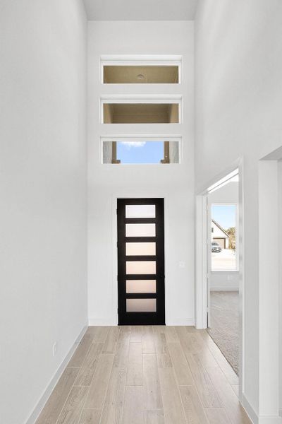 Spacious, unfurnished interior of a new home in Nolina, Georgetown (Image 20).