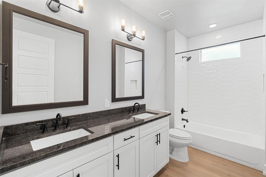 Furnished interior view inside a new home in , Nolanville (Image 4).