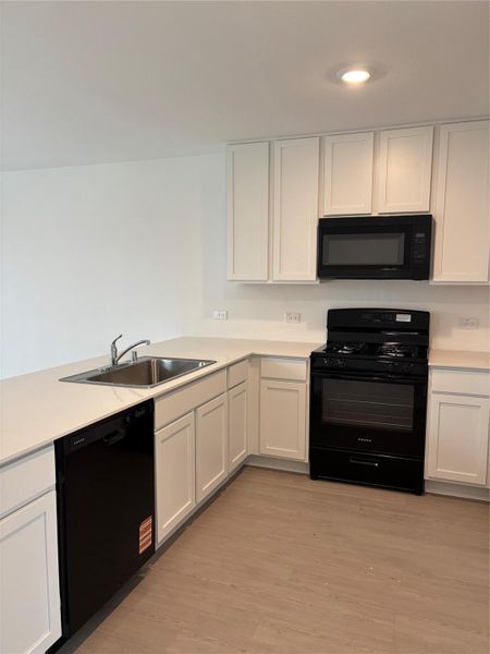 Furnished interior view inside a new home in Binford Creek, Waller (Image 8).