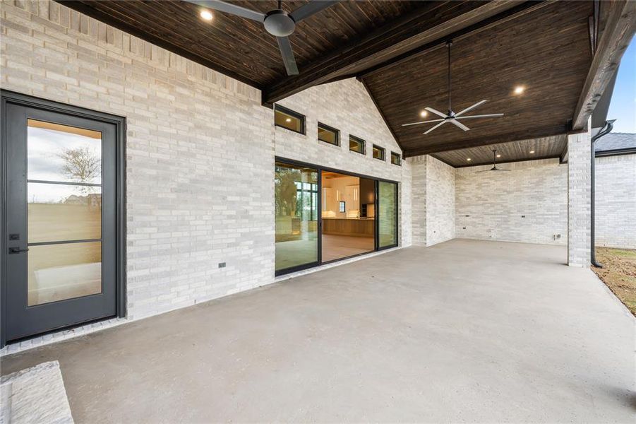 View of patio / terrace with a ceiling fan