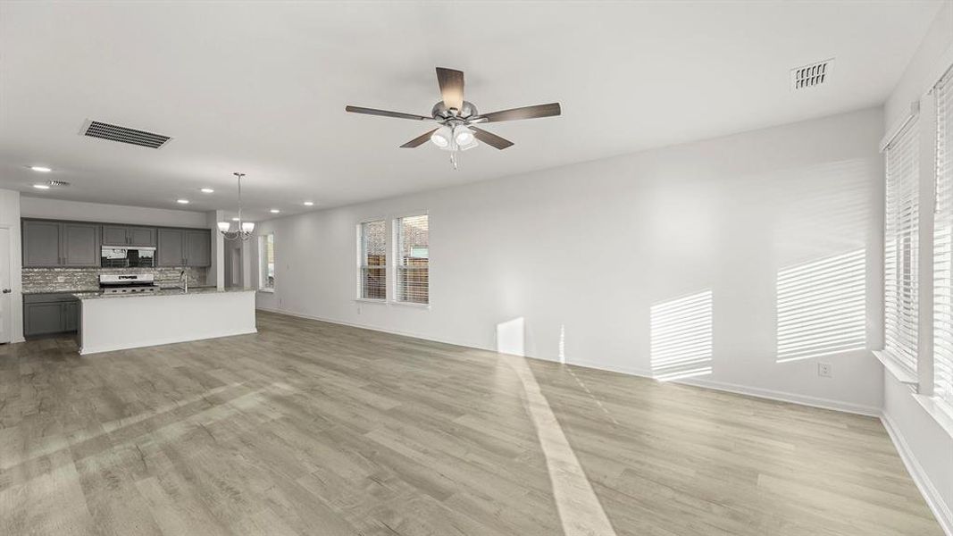 11. 778 Hidden Feather - Family (2)