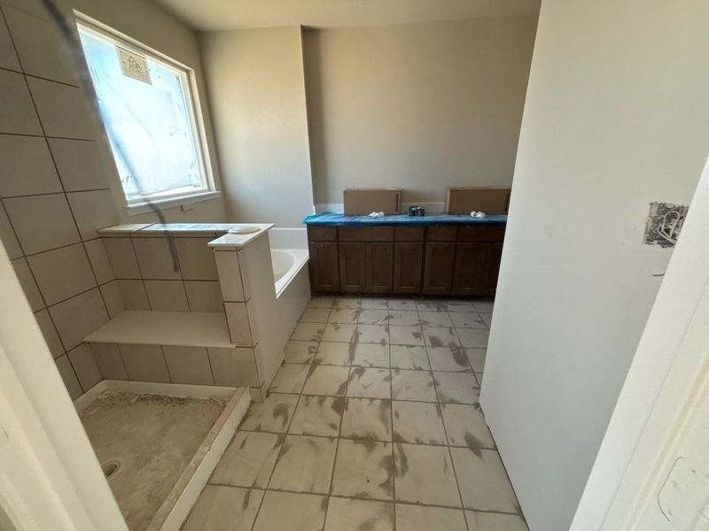 In-progress construction of a new home in Waterford Park, Weatherford, TX (Image 5).