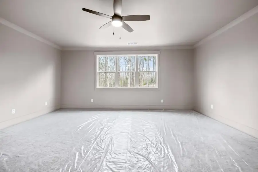 Spacious, unfurnished interior of a new home in Hillshire, Cumming (Image 33).