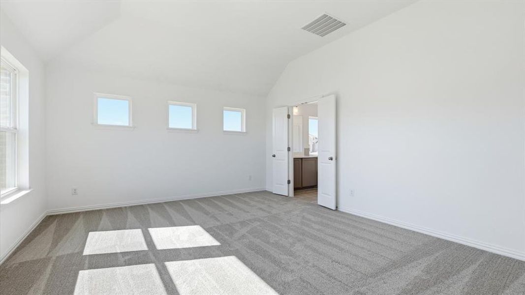 Spacious, unfurnished interior of a new home in Churchill, Anna (Image 33).