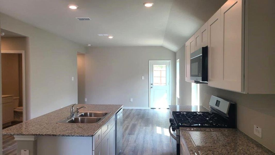 Furnished interior view inside a new home in Hickory Grove, Denton (Image 8).
