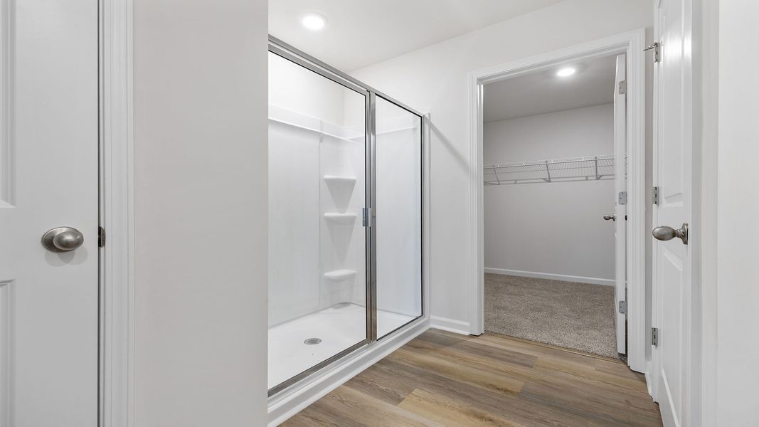 Spacious, unfurnished interior of a new home in Cedar Gap, Fountain Inn (Image 30).