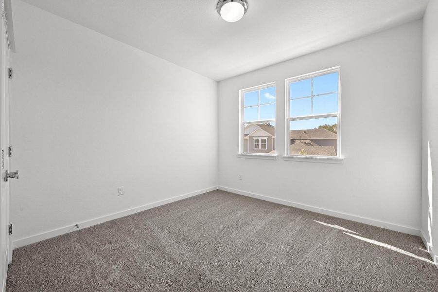 Spacious, unfurnished interior of a new home in , Buda (Image 19).