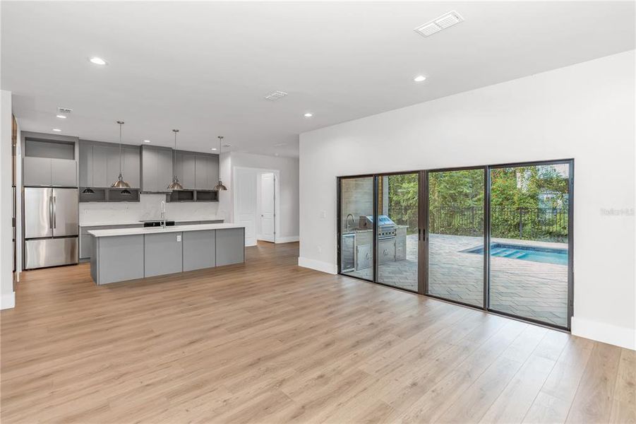 Image 47 of a home in .