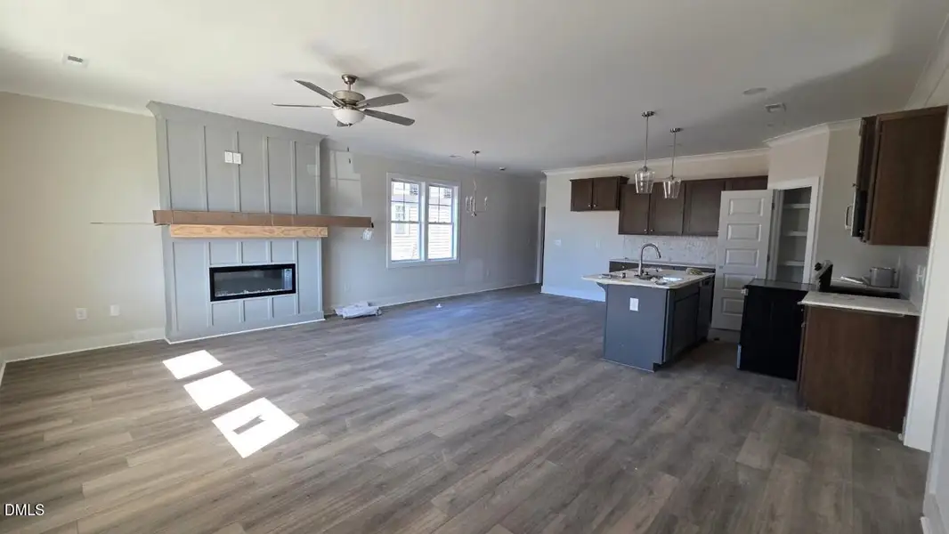 Lot 155 Surrey (3) (Medium)