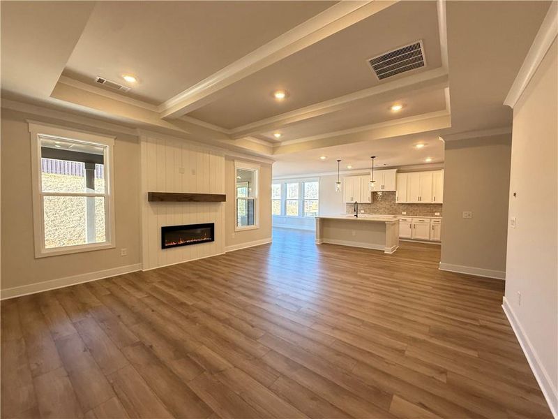 Spacious, unfurnished interior of a new home in Ponderosa Farms Manor, Gainesville (Image 22).