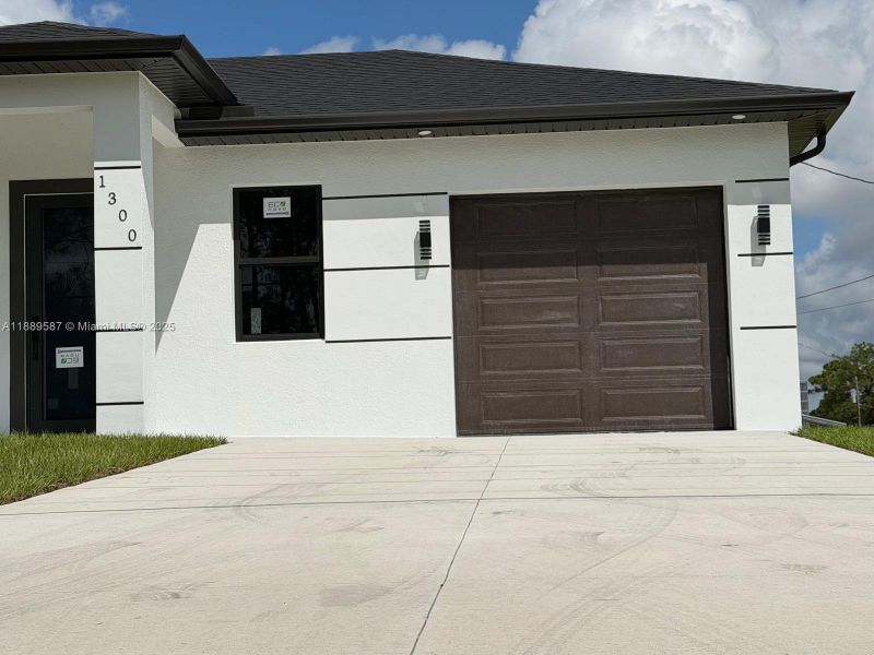 Image 22 of a home in .