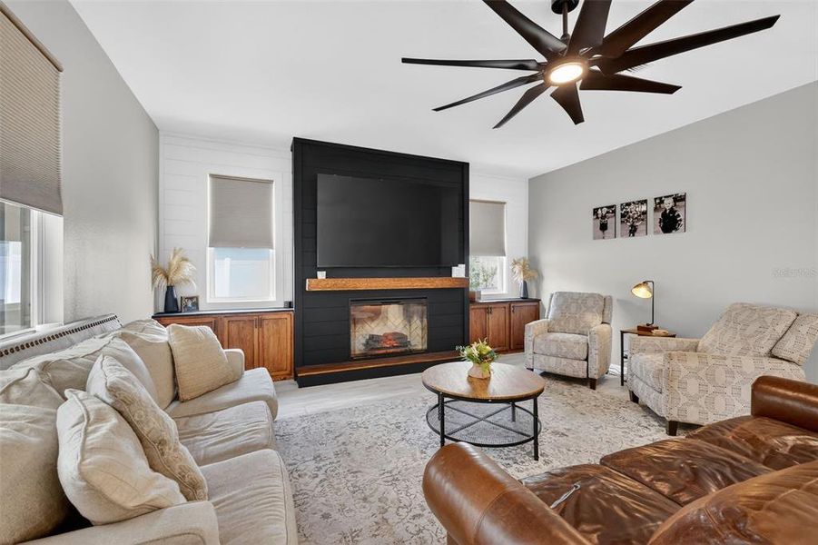 Furnished interior view inside a new home in Seasons at Spring Creek, Okahumpka (Image 19). Furnished interior view inside a new home in Seasons at Spring Creek, Okahumpka (Image 19).