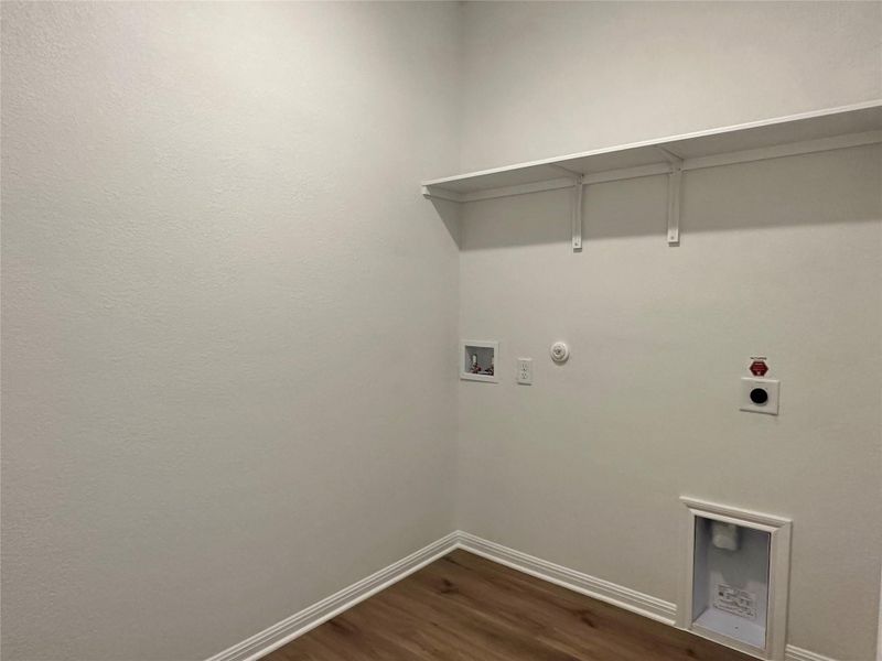 Spacious, unfurnished interior of a new home in Crosswinds, Kyle (Image 11). Spacious, unfurnished interior of a new home in Crosswinds, Kyle (Image 11).