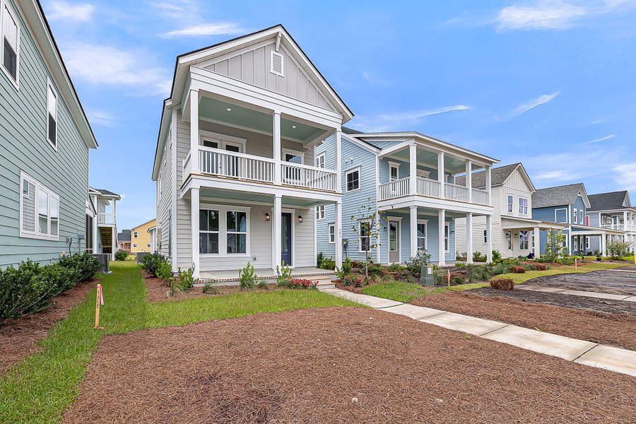 Exterior details and patio area of a home in Nexton - Midtown - The Park Collection, Summerville (Image 23).