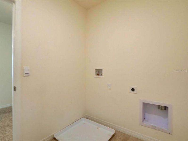 Image 39 of a home in Cascades. Image 39 of a home in Cascades.