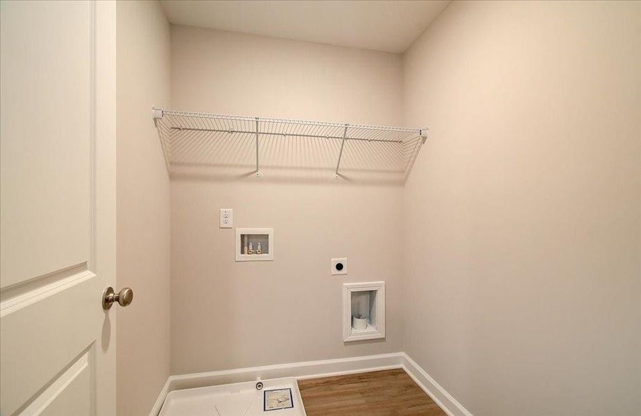 Spacious, unfurnished interior of a new home in Wildwood Place, Powder Springs (Image 23).