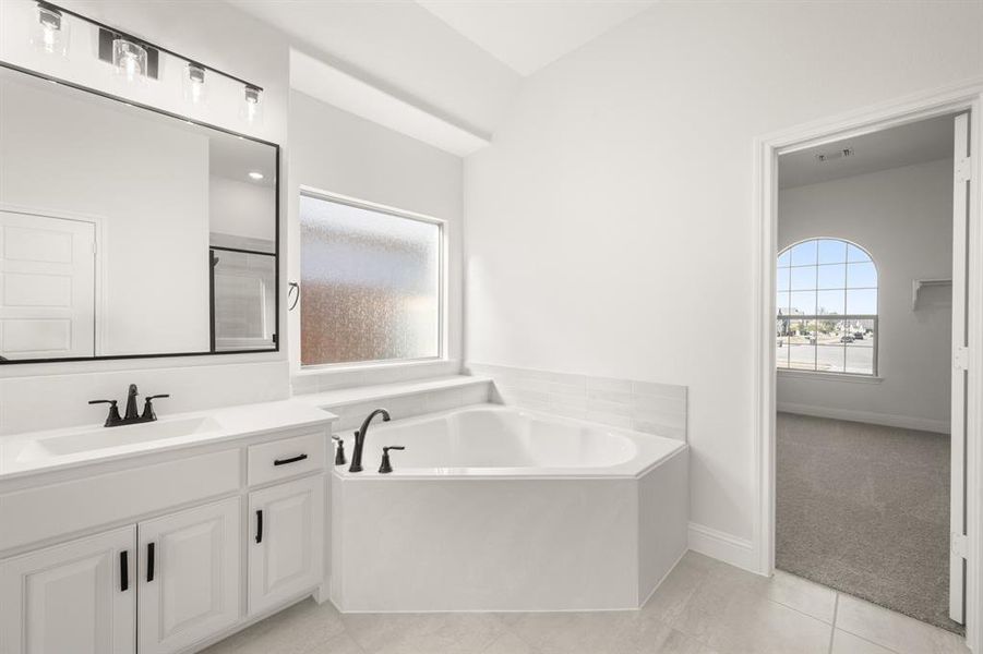 4602 Thistle- Primary Suite-4