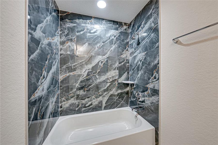 Close-up of interior finishes inside a home in , Bartow (Image 12).