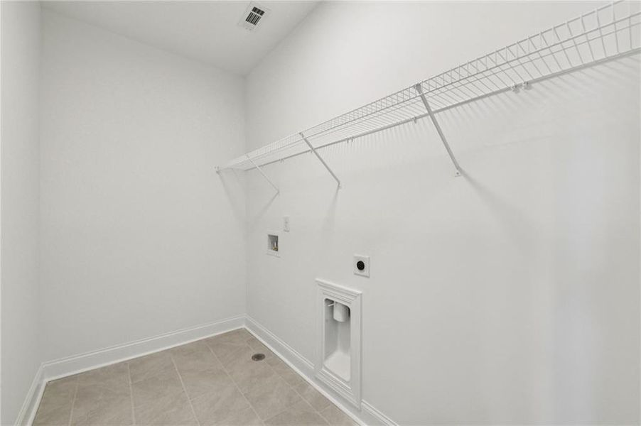 Spacious, unfurnished interior of a new home in Millcroft Townhomes, Buford (Image 16).
