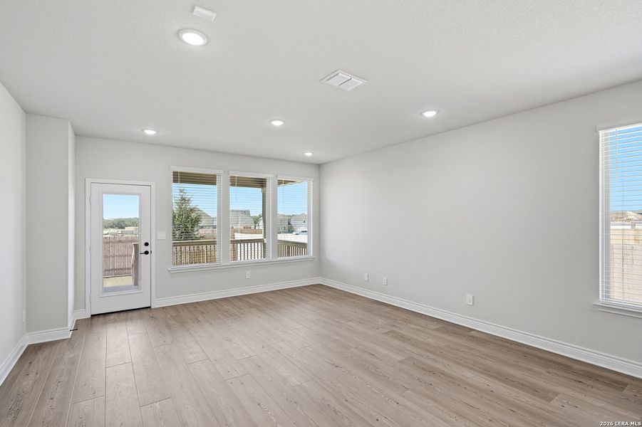 Spacious, unfurnished interior of a new home in Bison Ridge, San Antonio (Image 37). Spacious, unfurnished interior of a new home in Bison Ridge, San Antonio (Image 37).