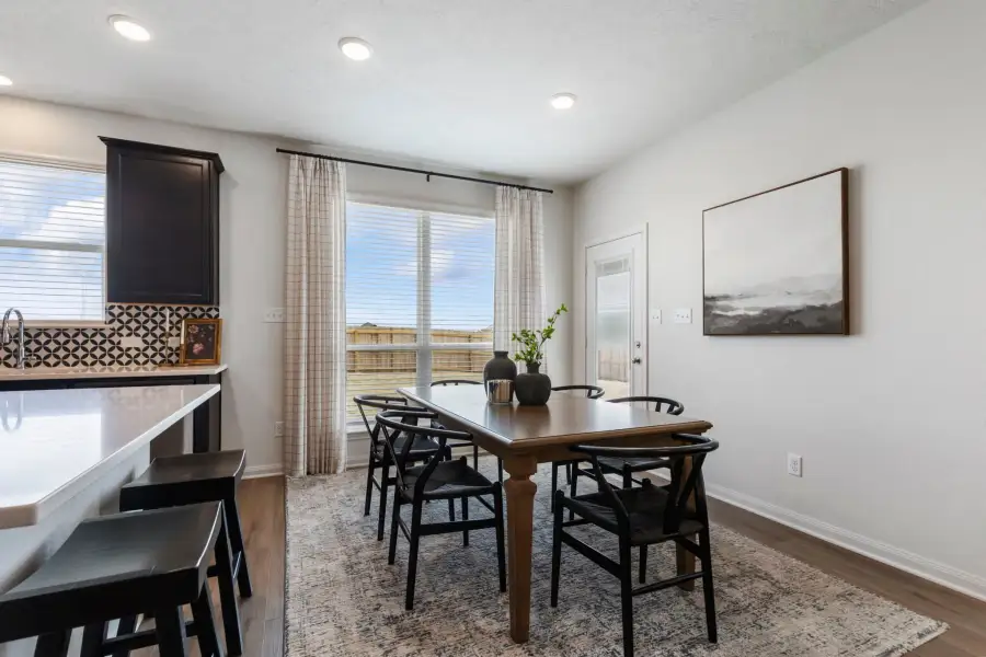 Furnished interior view inside a new home in Grand Lake, Snook (Image 18).