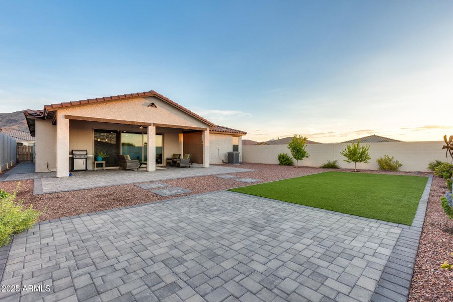 Pavers, Synthetic Grass, Desert Landscap Pavers, Synthetic Grass, Desert Landscap