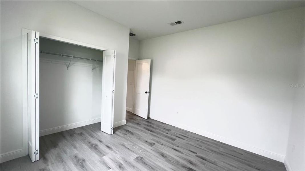 Spacious, unfurnished interior of a new home in , Ocala (Image 26).