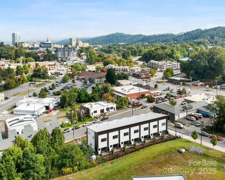 Image 27 of a home in .