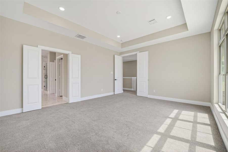 Spacious, unfurnished interior of a new home in , Houston (Image 21).
