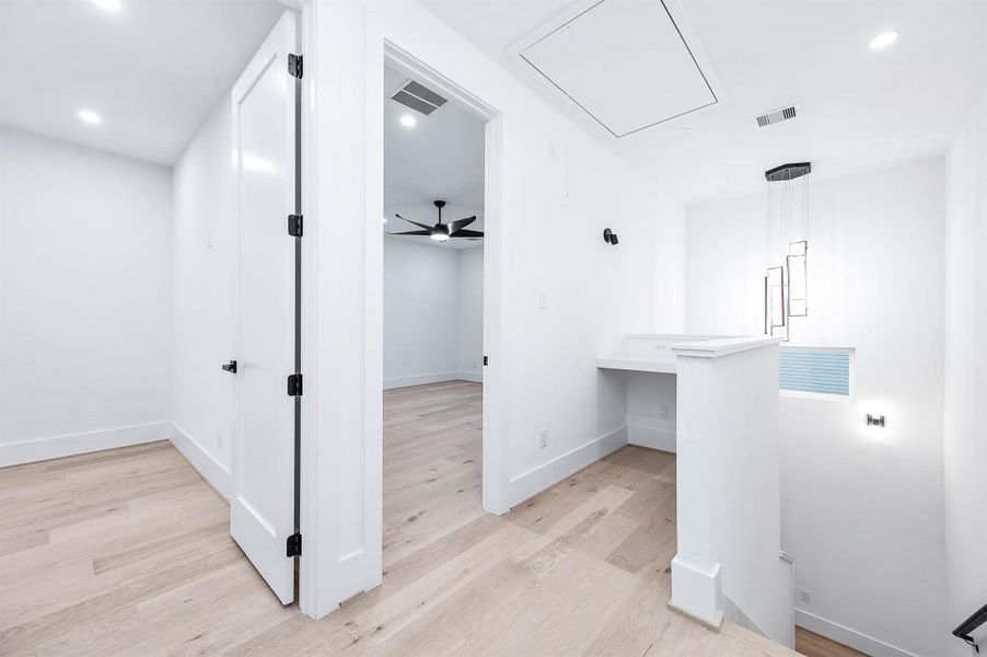 Spacious, unfurnished interior of a new home in , Houston (Image 33).